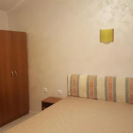 Apartament Dani *
